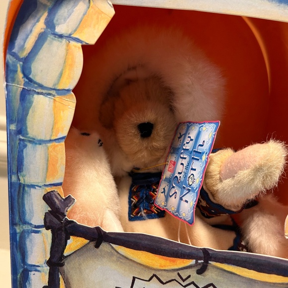 1994 Limited Edition Muffy Vanderbear - Muffy of the North - Picture 7 of 11